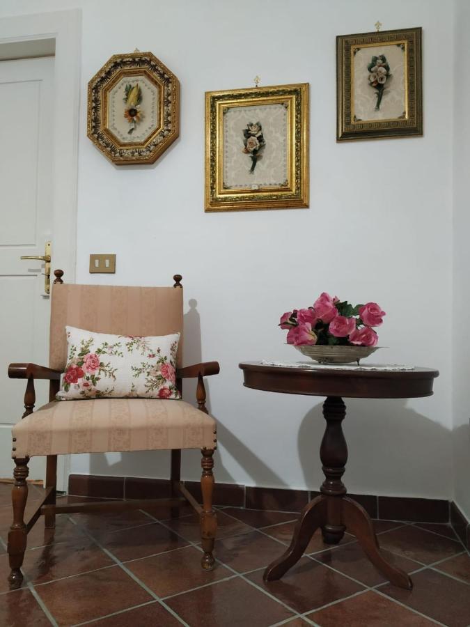 Bed and Breakfast Da Rosali Сорренто Екстер'єр фото